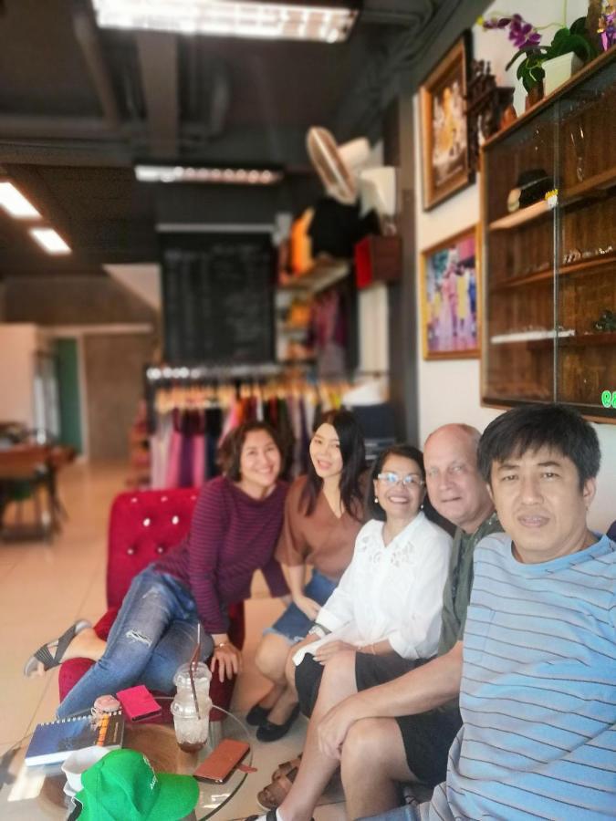 Aekkalukthai Hostel Rayong Eksteriør billede