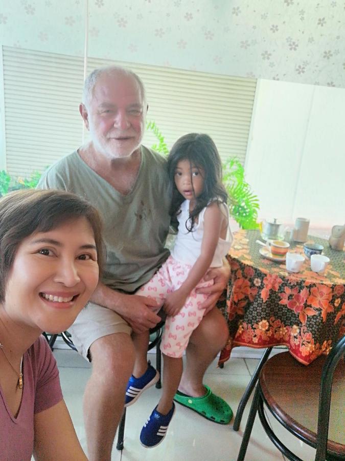 Aekkalukthai Hostel Rayong Eksteriør billede