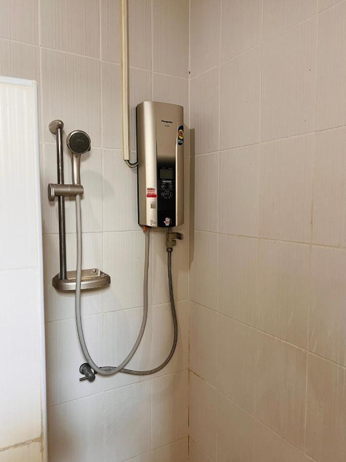 Aekkalukthai Hostel Rayong Eksteriør billede