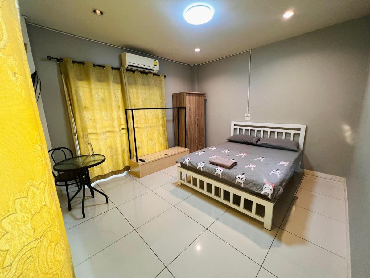 Aekkalukthai Hostel Rayong Eksteriør billede