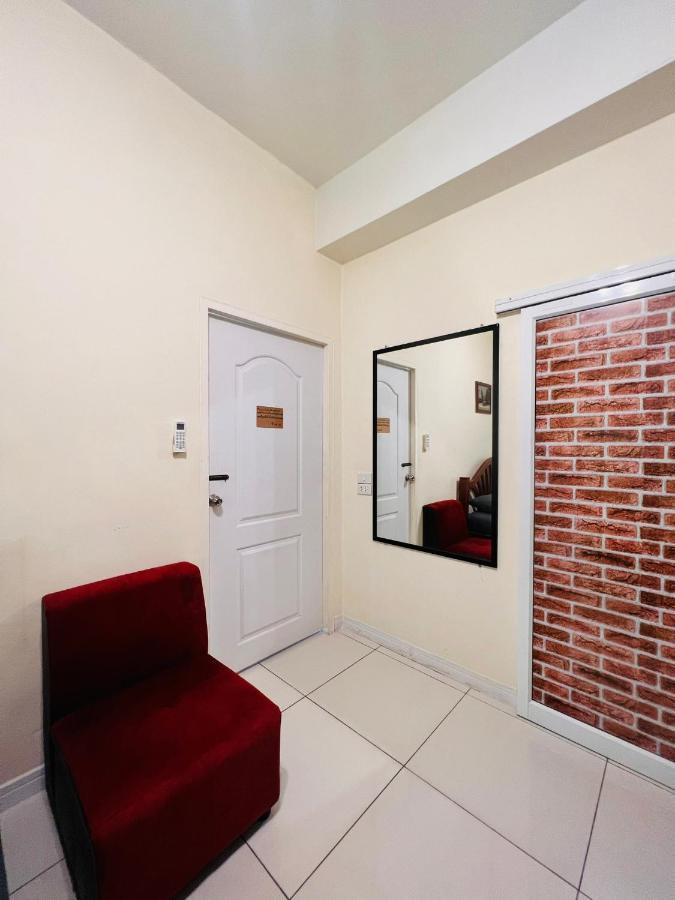 Aekkalukthai Hostel Rayong Eksteriør billede