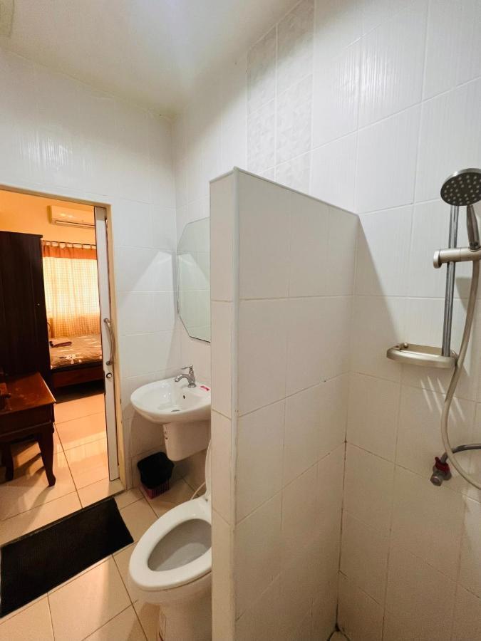 Aekkalukthai Hostel Rayong Eksteriør billede