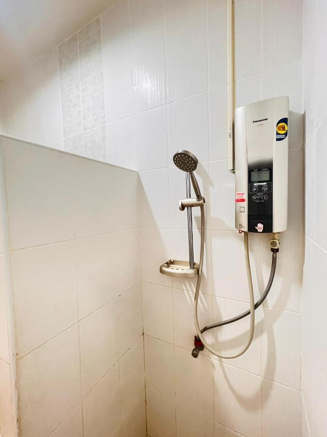 Aekkalukthai Hostel Rayong Eksteriør billede