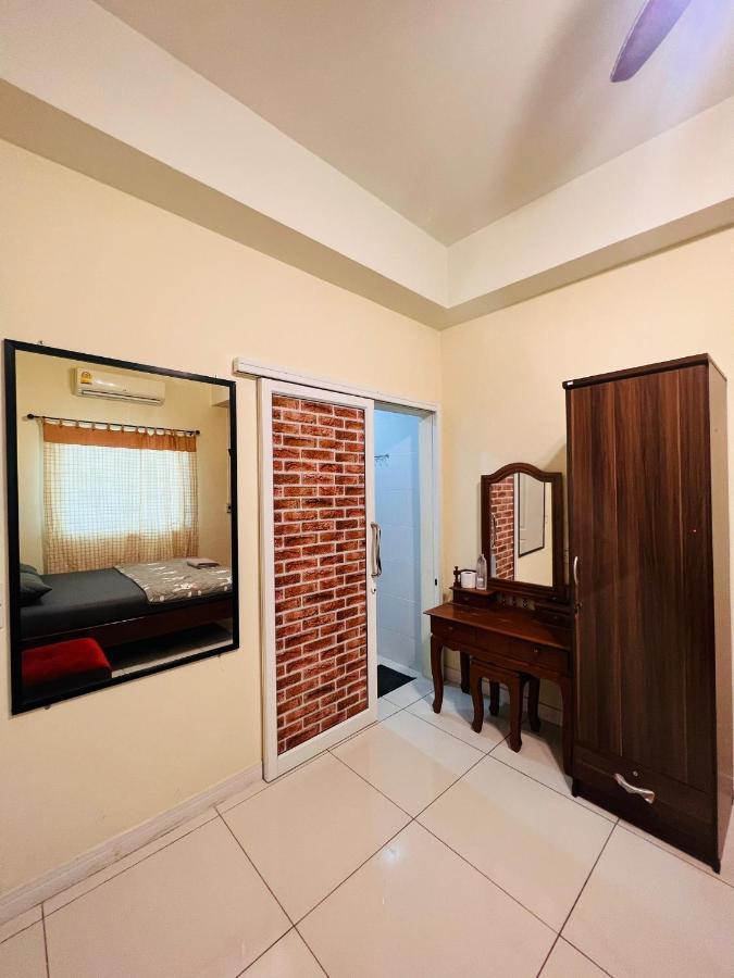 Aekkalukthai Hostel Rayong Eksteriør billede